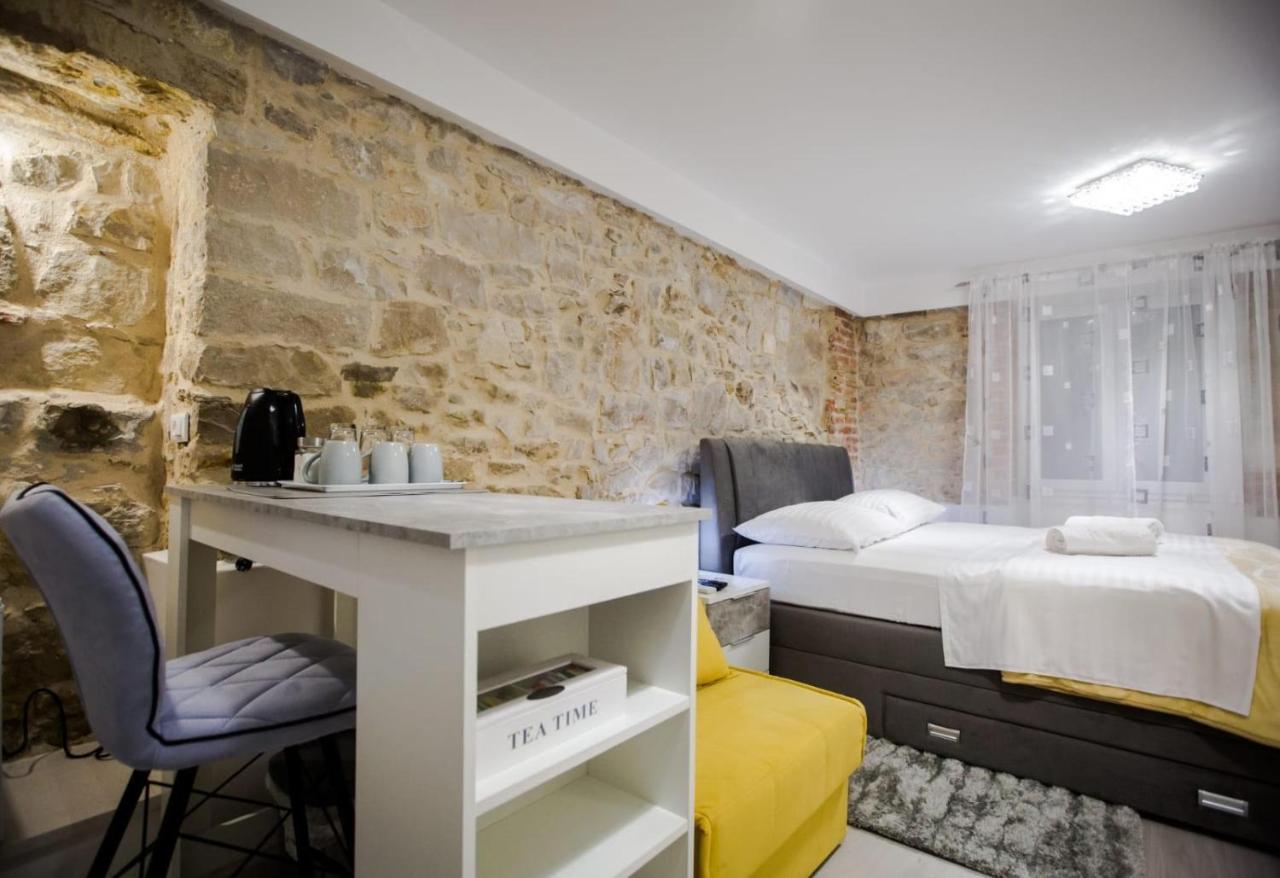 Lions Luxury Rooms Split Exterior photo