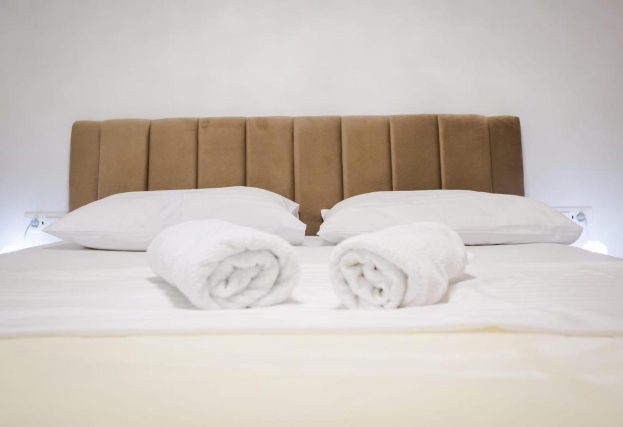 Lions Luxury Rooms Split Exterior photo